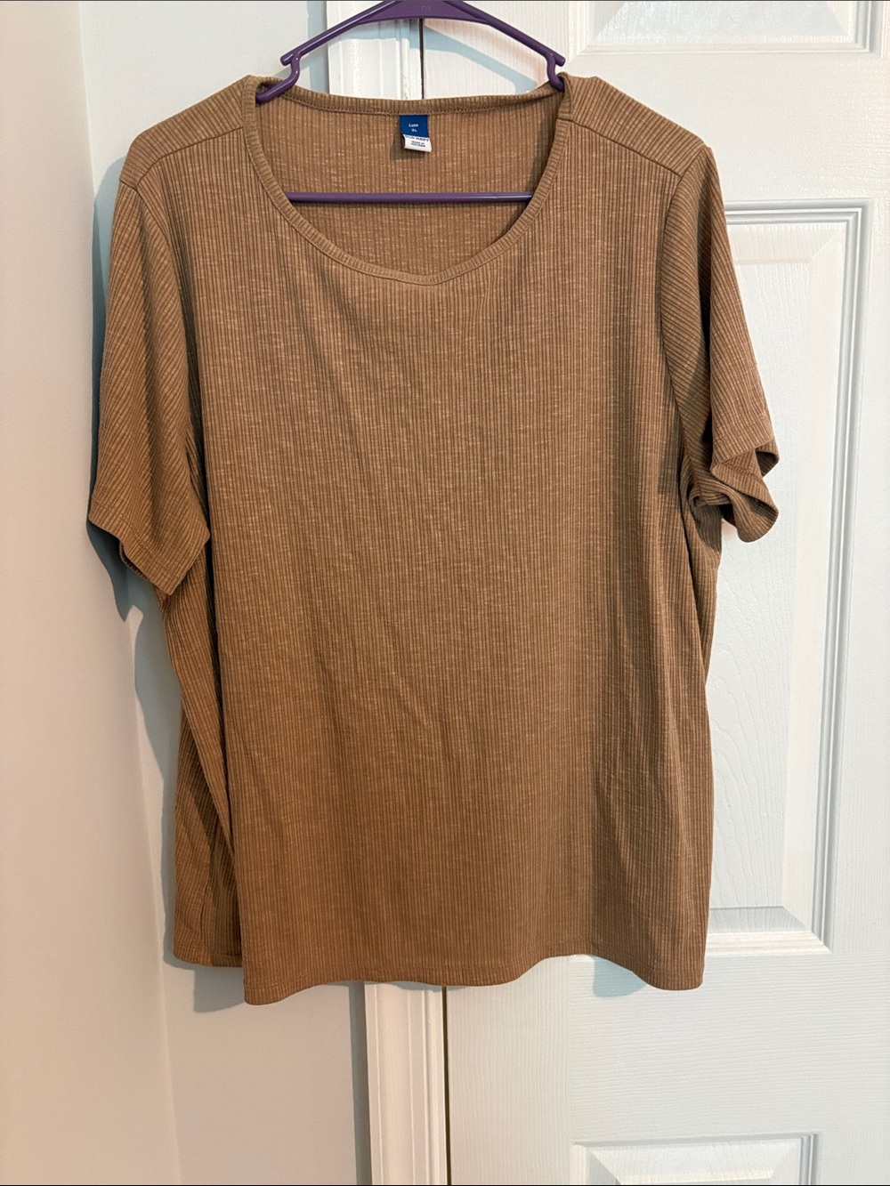 Old Navy Ribbed Short Sleeve Tee in Tan